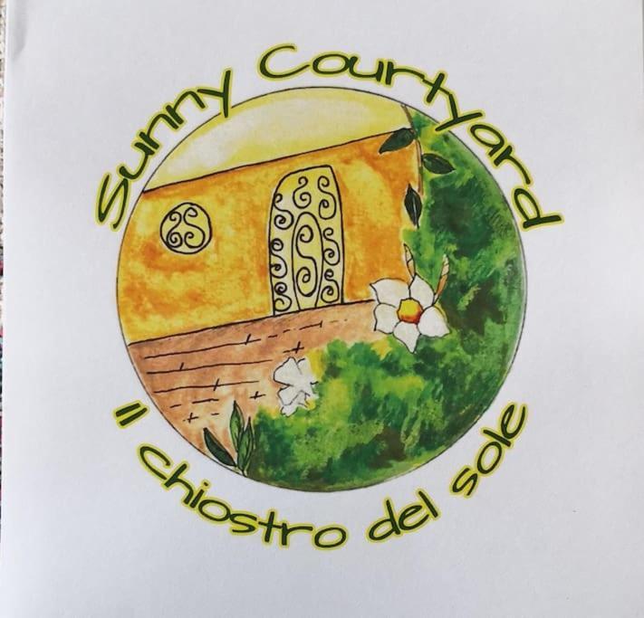 皮昂比诺Sunny Courtyard公寓 外观 照片
